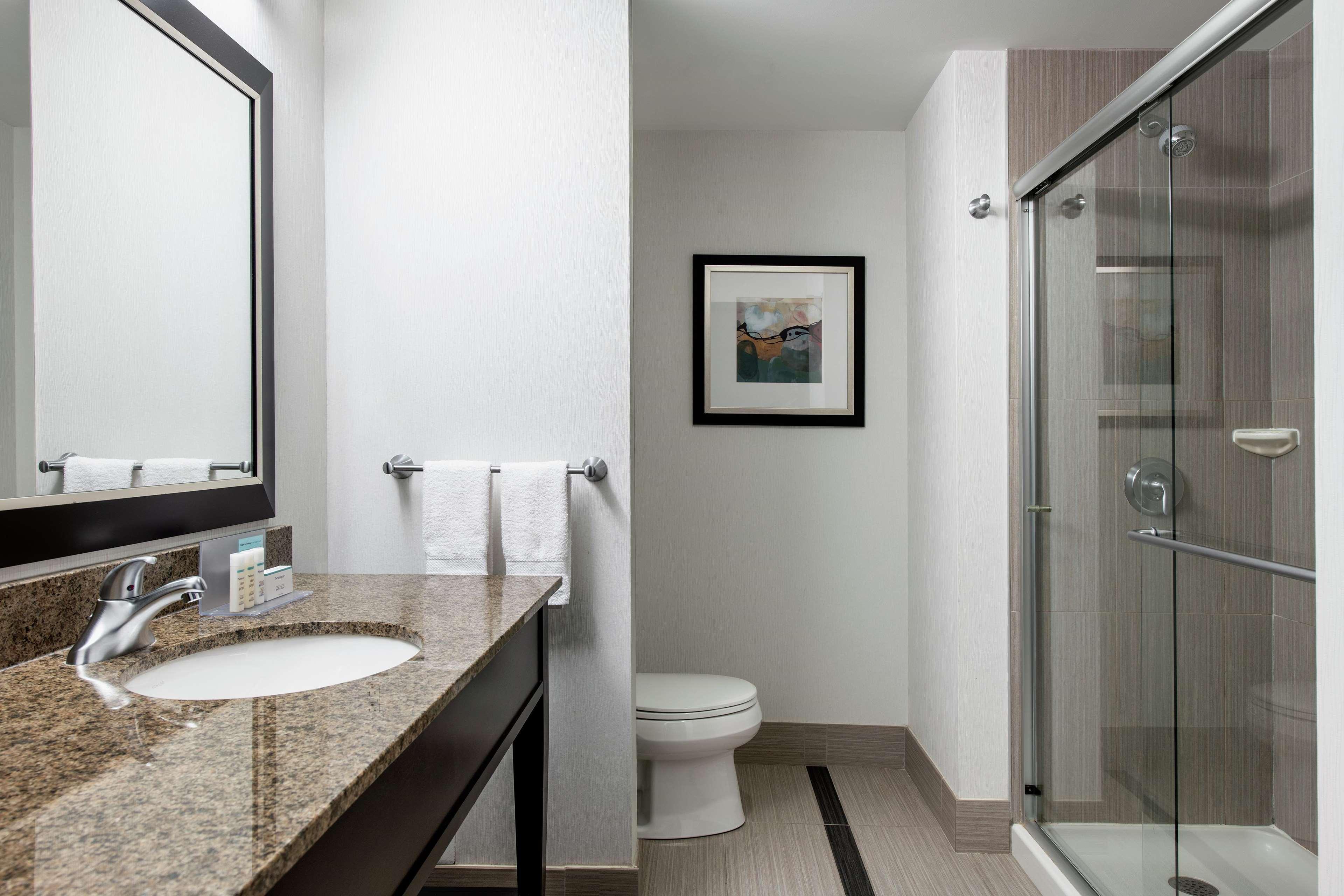 Hampton Inn By Hilton Winnipeg Ngoại thất bức ảnh