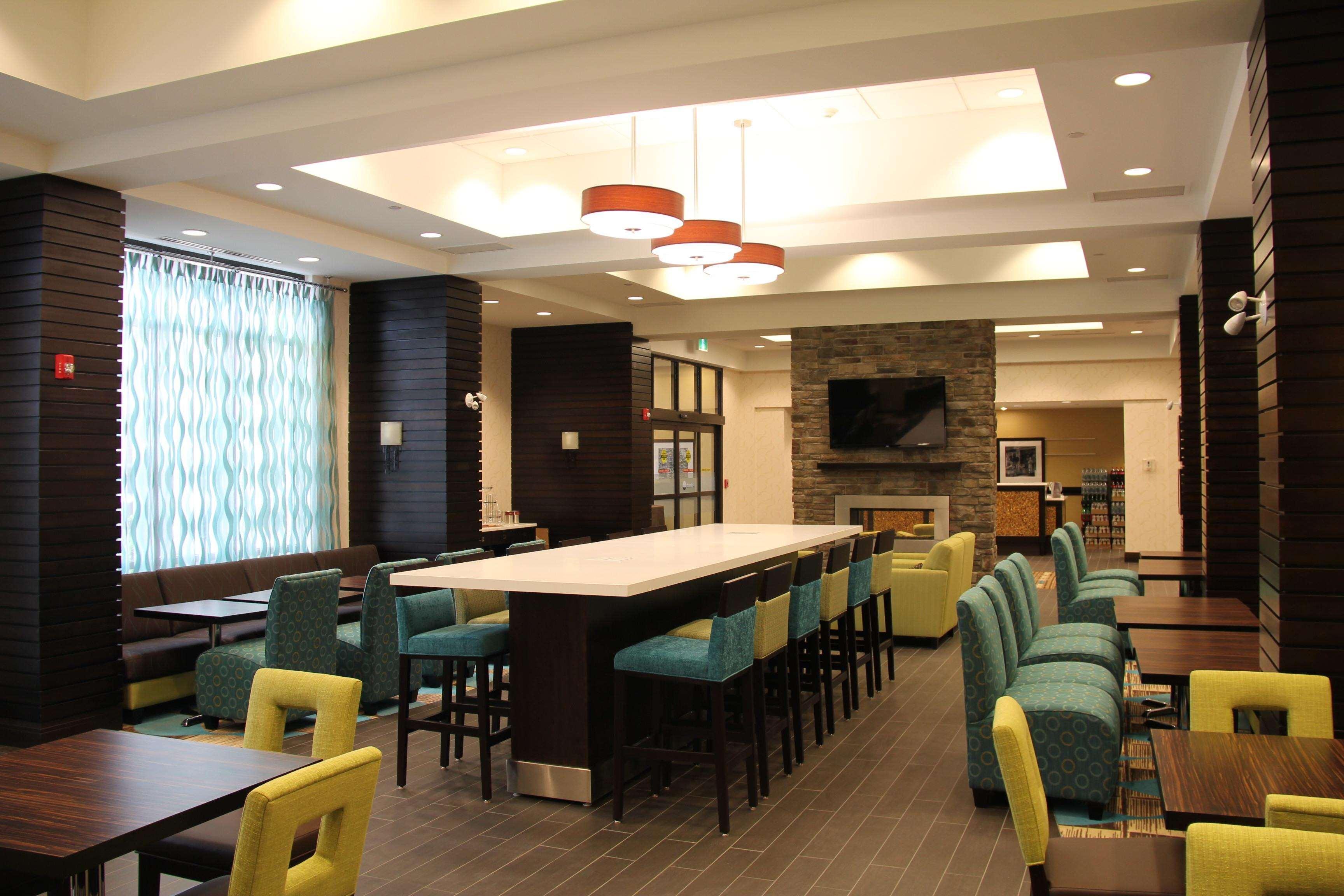 Hampton Inn By Hilton Winnipeg Ngoại thất bức ảnh