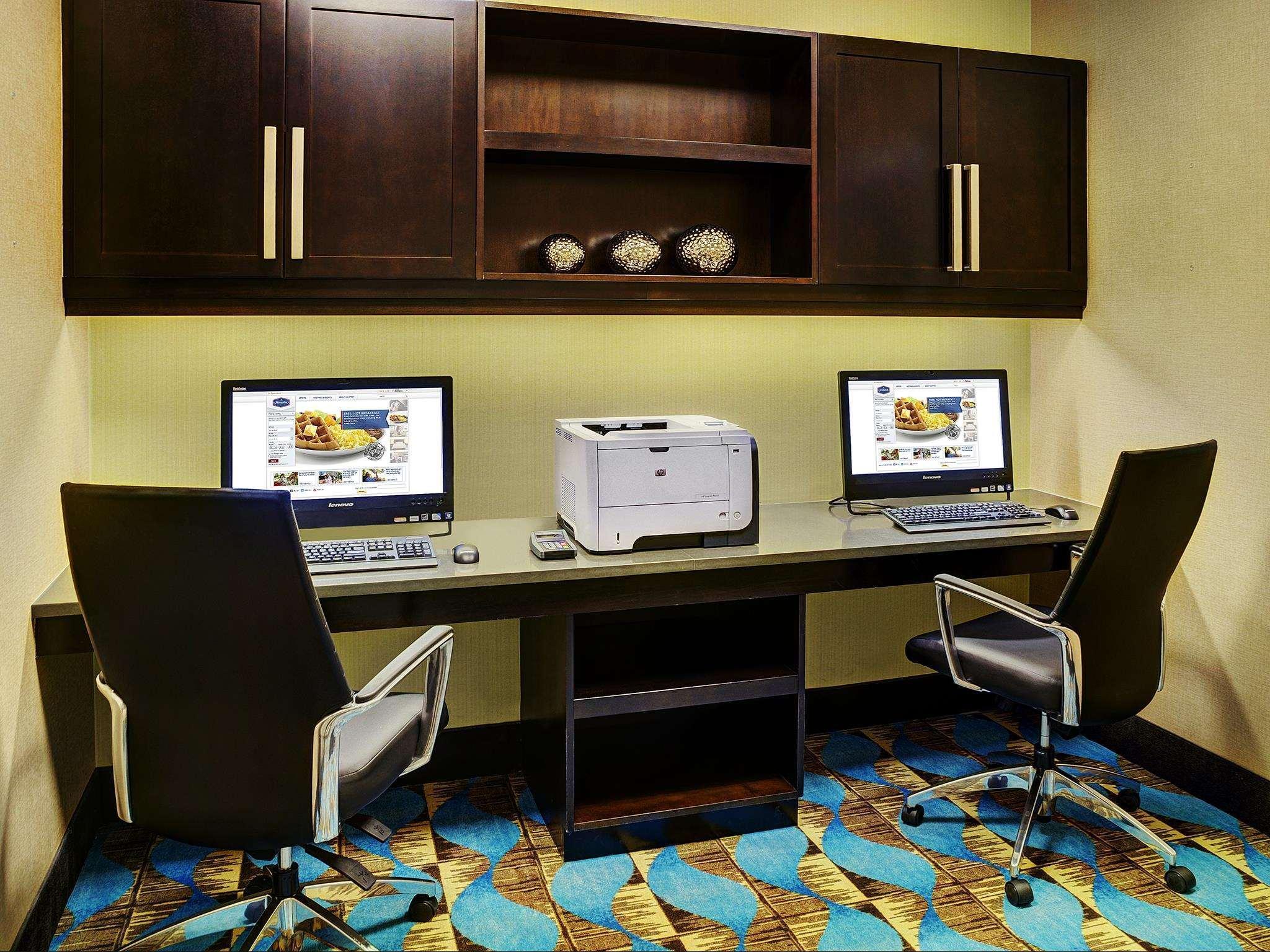 Hampton Inn By Hilton Winnipeg Ngoại thất bức ảnh