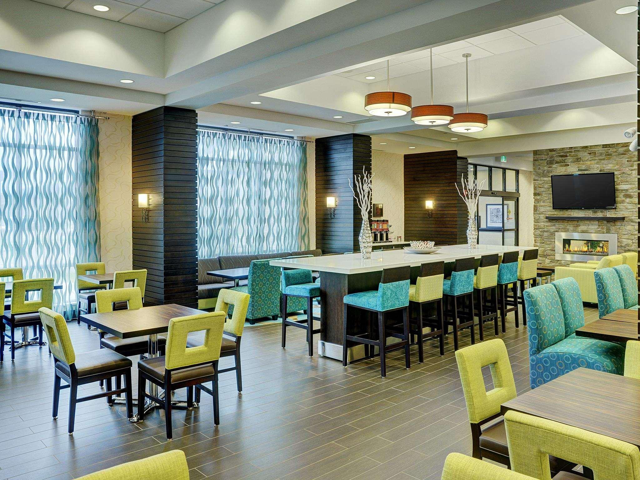 Hampton Inn By Hilton Winnipeg Ngoại thất bức ảnh